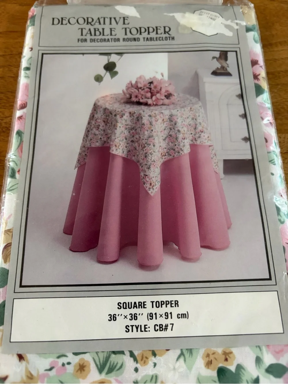 NIP Decorative Floral Square Table Topper